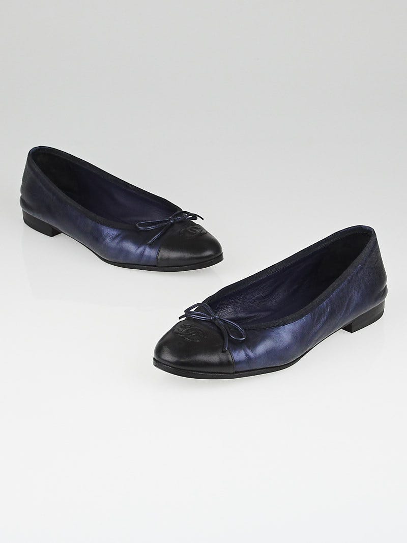 Chanel Metallic Blue/Black Leather CC Cap Toe Ballet Flats Size 8/38.5