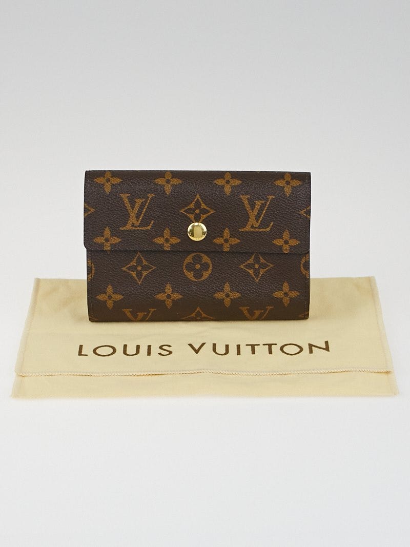 Louis Vuitton White Monogram Multicolore Alexandra Wallet - Yoogi's Closet