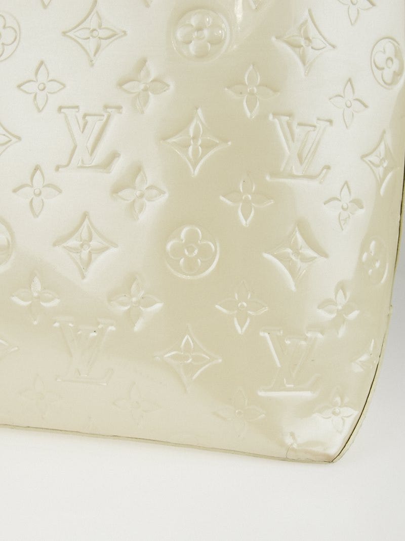 Louis Vuitton Blanc Corail Monogram Vernis Bellflower GM Bag - Yoogi's  Closet