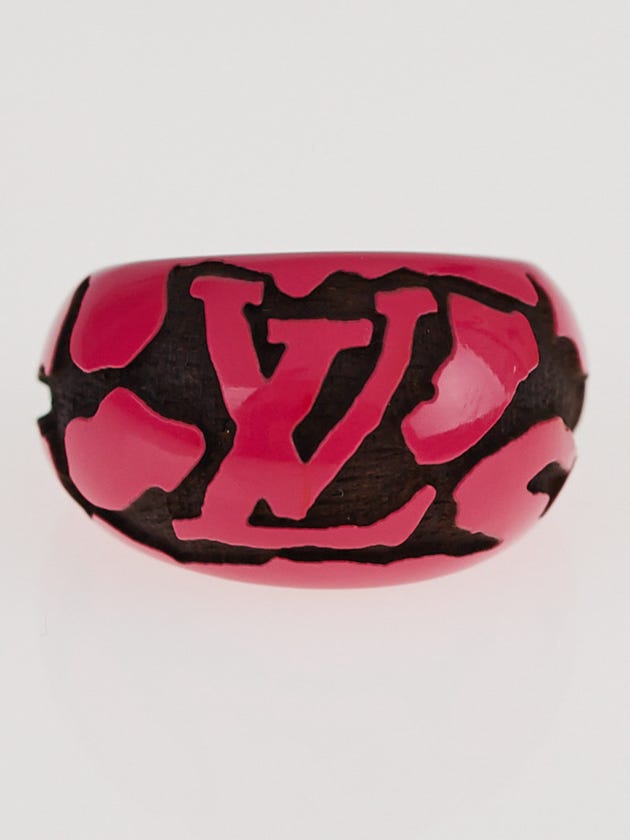 Louis Vuitton Pink Lacquer Wood Leomonogram Ring Size 6.5