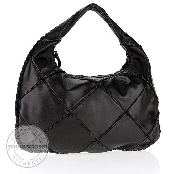 Bottega Veneta Black Leather  Diamond Medium Hobo Bag