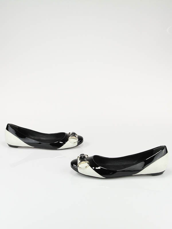 Gucci Black and White Patent Leather Horsebit/Bamboo Flats Size 7.5