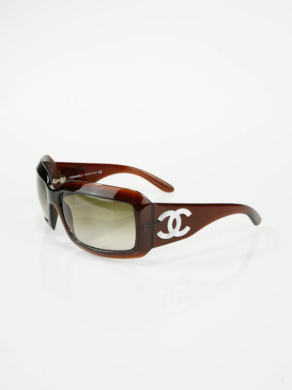 Chanel Brown Frame Mother of Pearl CC Logo Sunglasses 5076-H