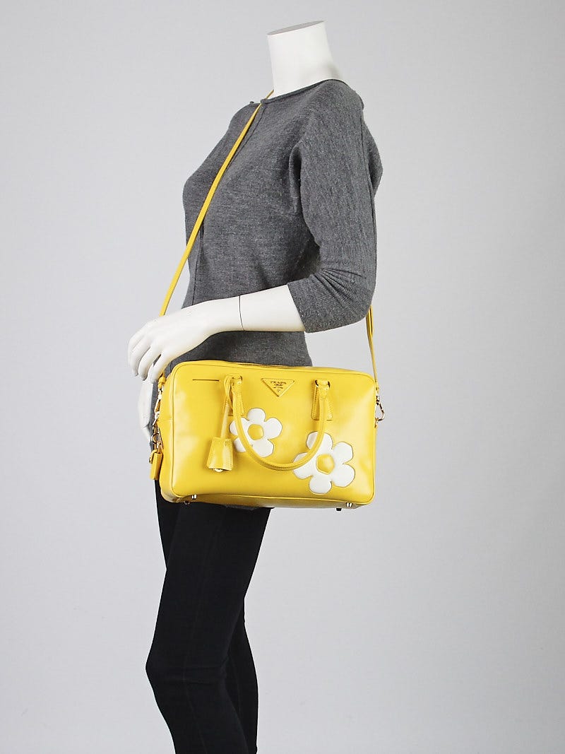 Prada Prada Mini Galleria bag in yellow patent leather ref.996149