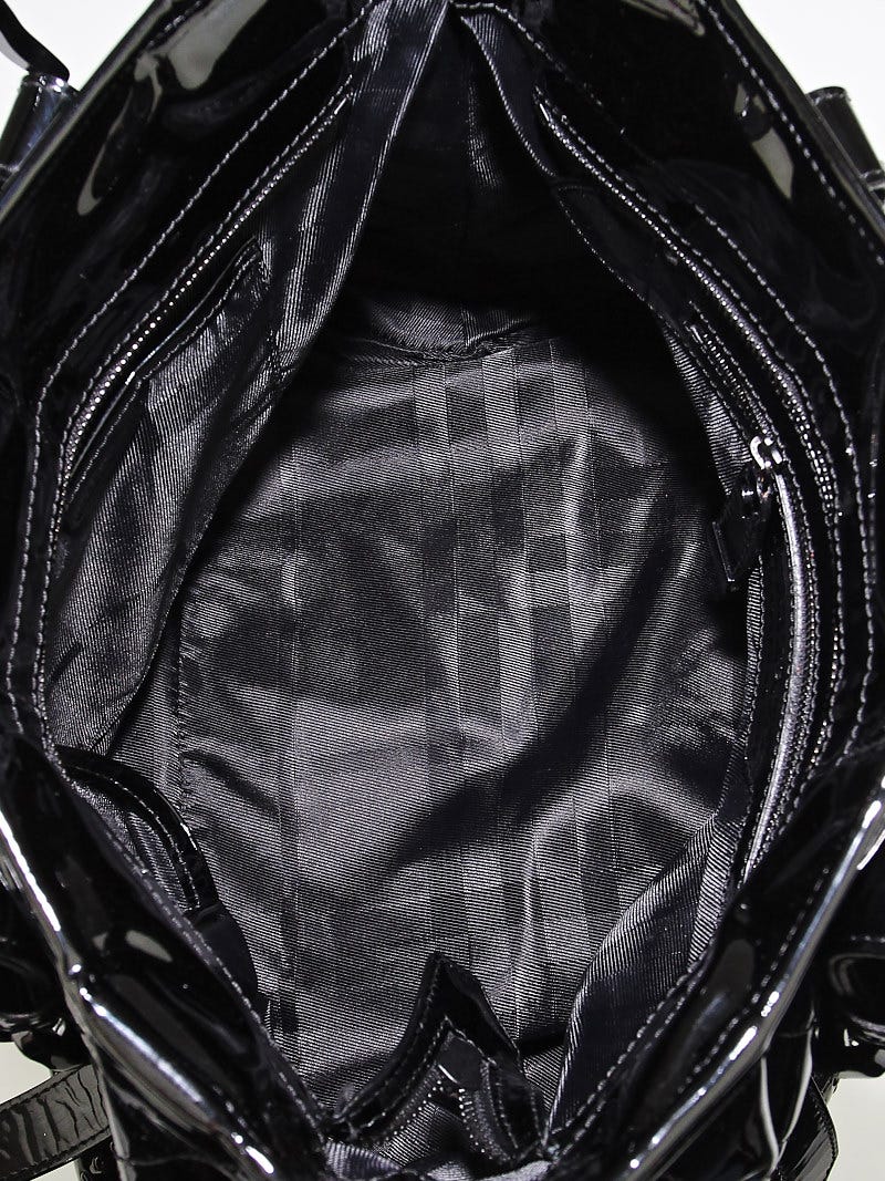 バッグ BURBERRY Patent Leather Quilted Shoulder Burberry Black Quilted Patent Leather Large Tote Bag | Yoogi's Closet