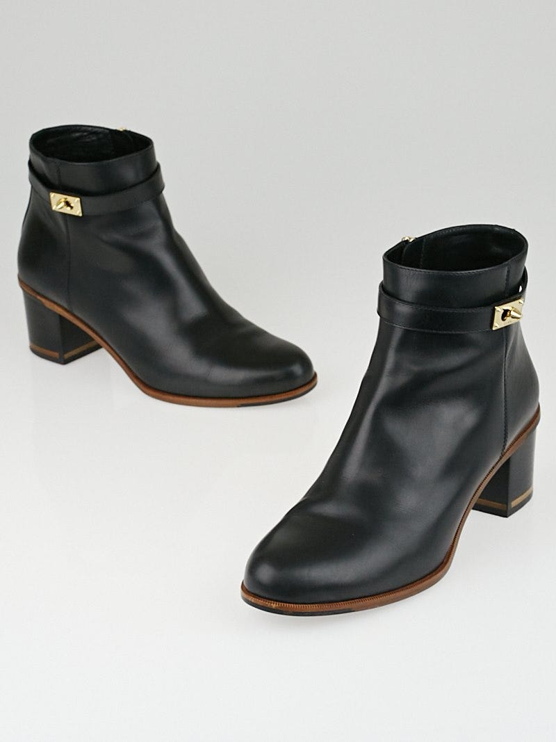 Fendi black discount leather ankle boots
