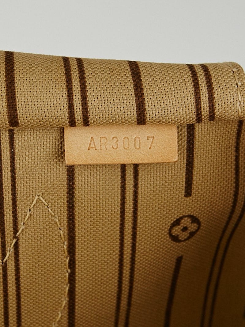 Louis Vuitton Rose Trianon Monogram Giant Empreinte Leather Neverfull MM NM  Bag - Yoogi's Closet