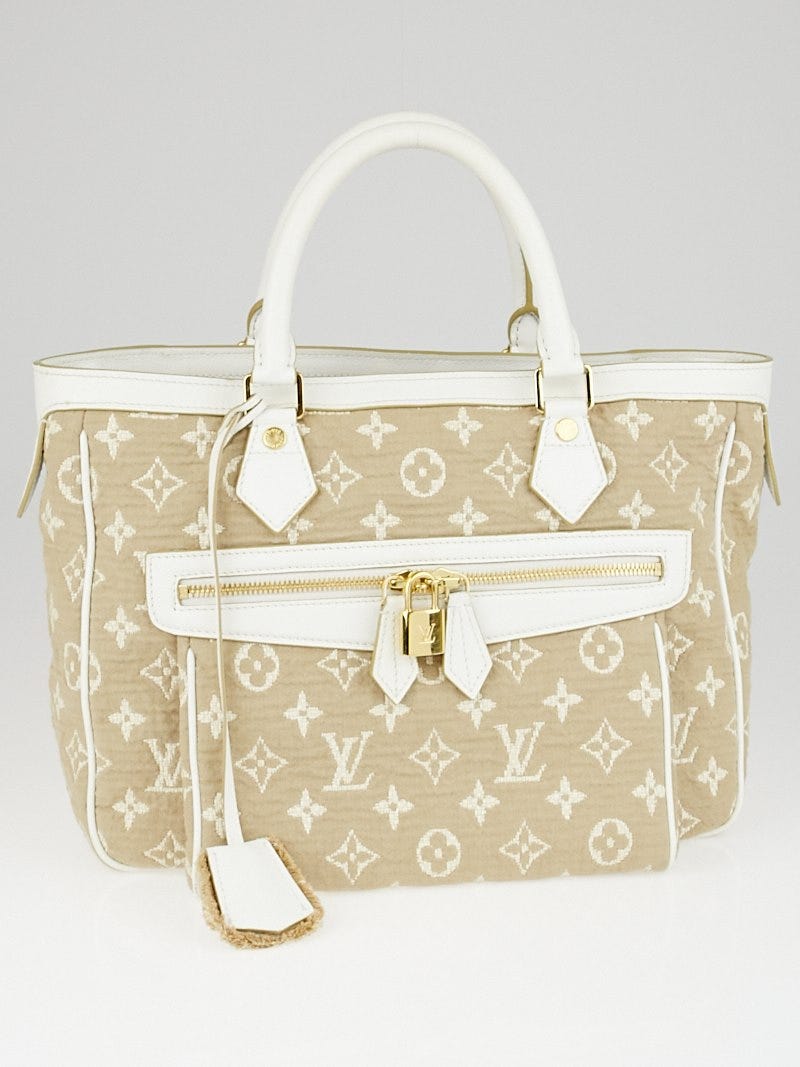LOUIS VUITTON Limited Edition Blanc Monogram Sabbia Besace Bag For Sale at  1stDibs