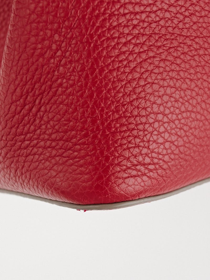 Louis Vuitton Latte Taurillon Leather Capucines MM Bag - Yoogi's