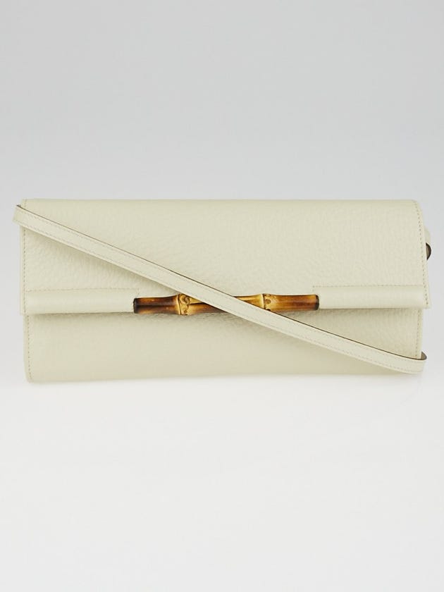 Gucci Ivory Pebbled Leather Bamboo Clutch Bag