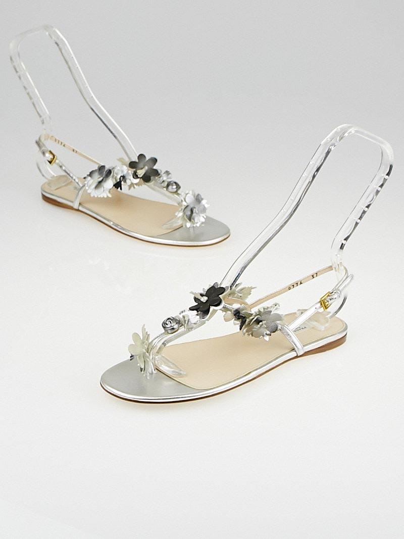 TOD'S★素敵!SILVER LEATHER FLOWERS GOMMA FLAT SANDALS Prada Silver Leather Flower Flat Sandals 6.5/37 | Yoogi's Closet