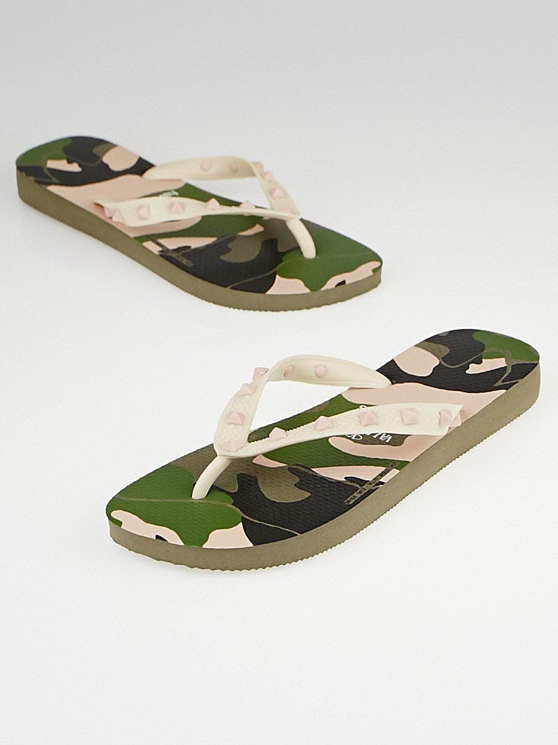 Valentino by Havaianas Camouflage Rockstud Rubber Thong Sandals Size 7 8 Yoogi s Closet