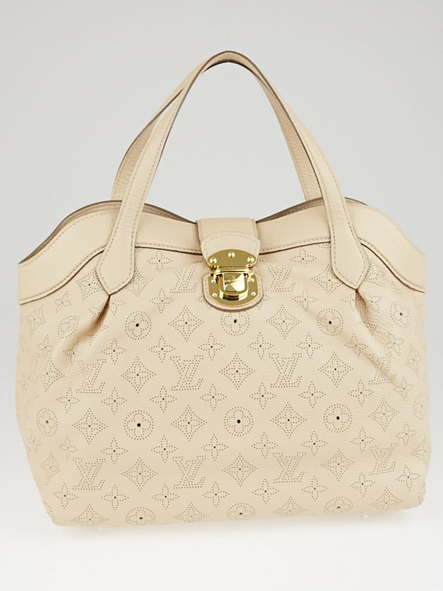 Louis Vuitton Coquill Mahina Leather Cirrus PM Bag