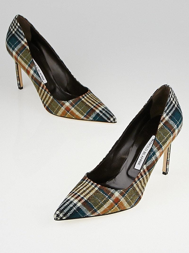Manolo blahnik bb plaid pumps top