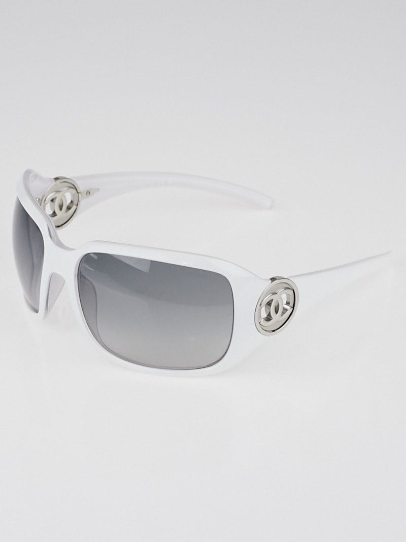 Chanel White Frame Gradient Tint CC Logo Sunglasses- 6023 - Yoogi's Closet
