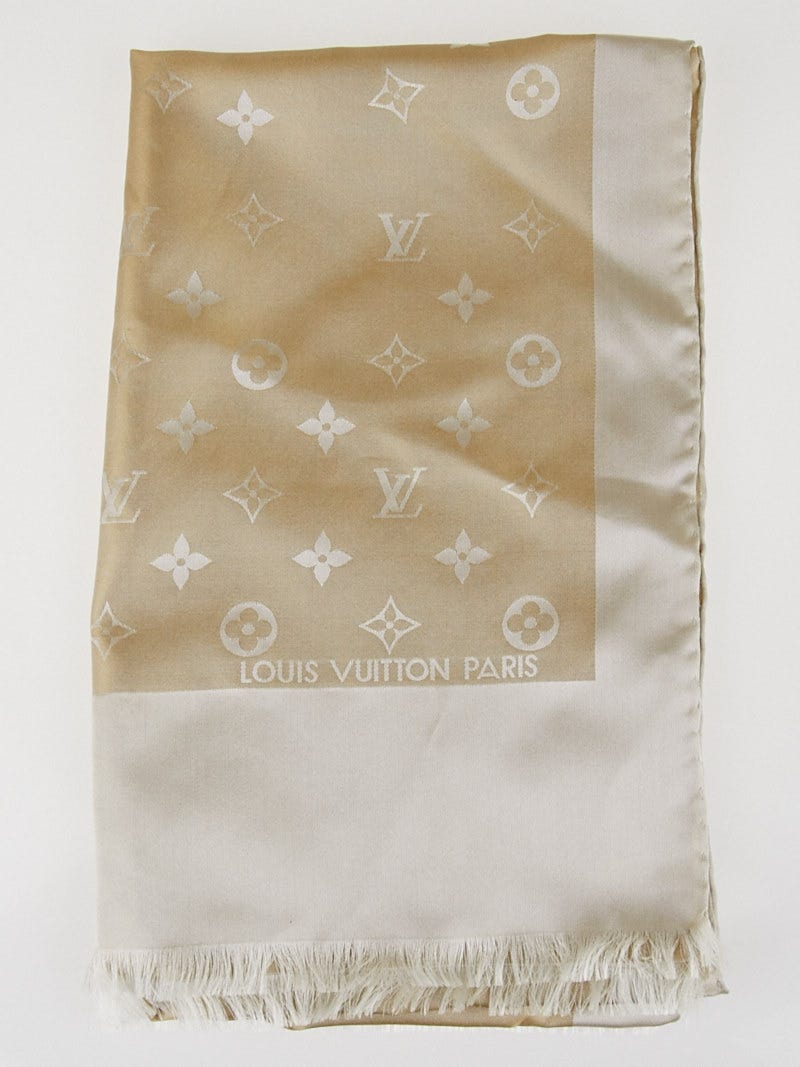 LOUIS VUITTON エシャルプ カプリ シルクストール ベージュゴールド Louis Vuitton Beige Monogram Silk Capri Scarf | Yoogi's Closet