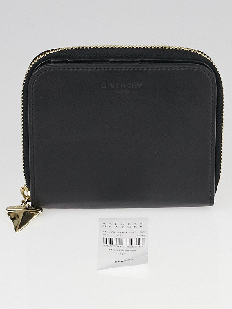 【新作入荷!!】  Black Givenchy Lambskin Wallet Compact Tooth Shark Leather Accessory