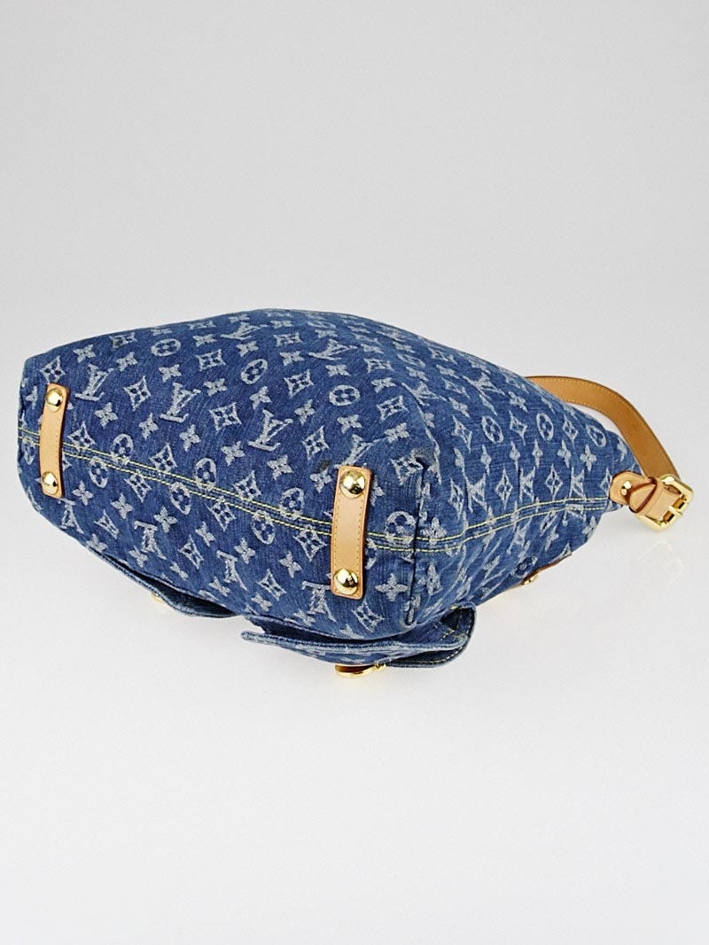 Louis Vuitton Limited Edition Blue Denim Monogram Denim and Alligator  Fermoir GM Bag - Yoogi's Closet