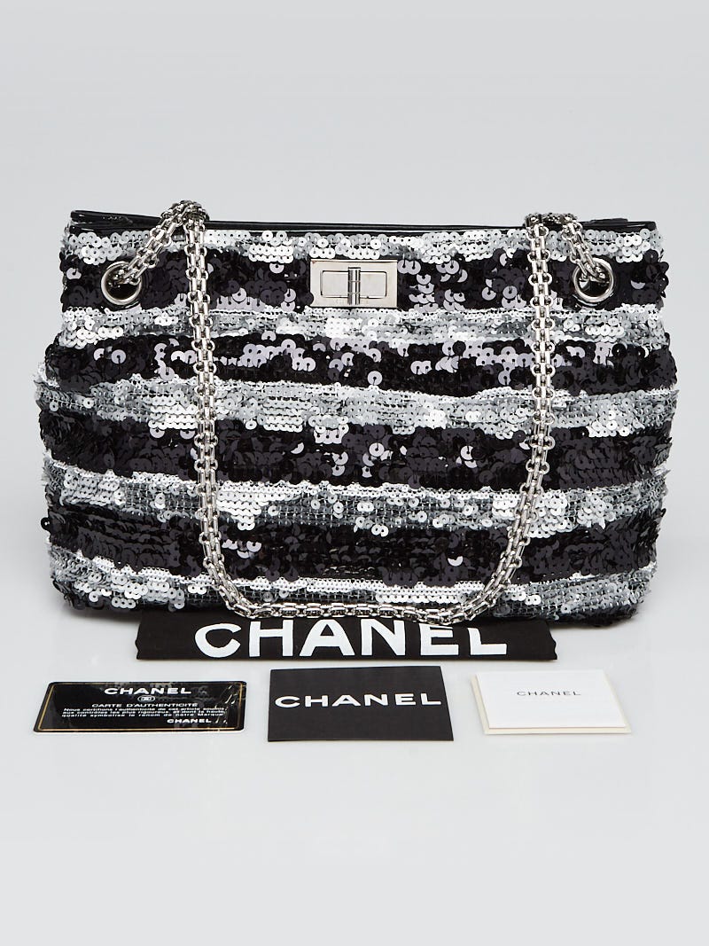海外最新 Chanel Small Chain Mademoiselle Sequin Striped Black/Silver その他
