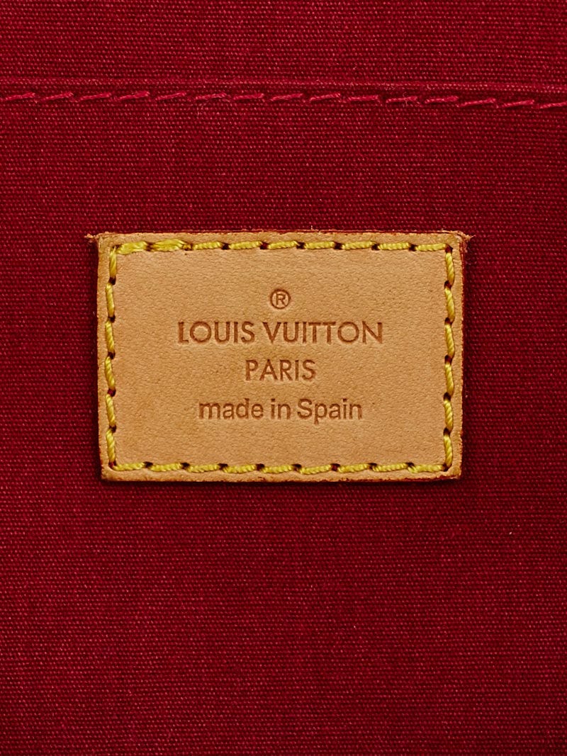 Red Louis Vuitton Monogram Vernis Roxbury Drive Satchel