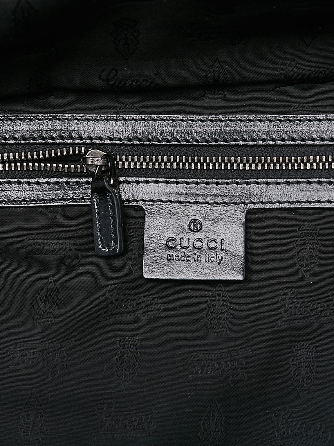 Gucci Iridescent Patent Leather Icon Bit Medium Shoulder Bag Gucci Iridescent Patent Leather Icon Bit Medium Shoulder Bag