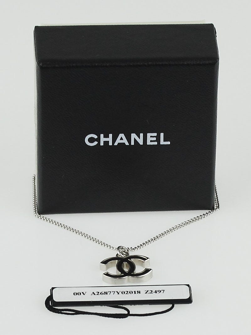 Chanel Silver/Black Enamel CC Pendant Necklace - Yoogi's Closet