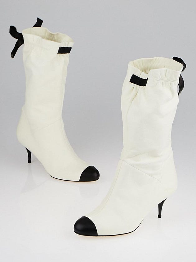 Chanel White Lambskin Leather Ruched Short Boots Size 6.5/37