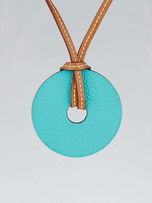 Hermes Lagoon/Vermillion Togo and Epsom Leather Rond PM Petit H Necklace