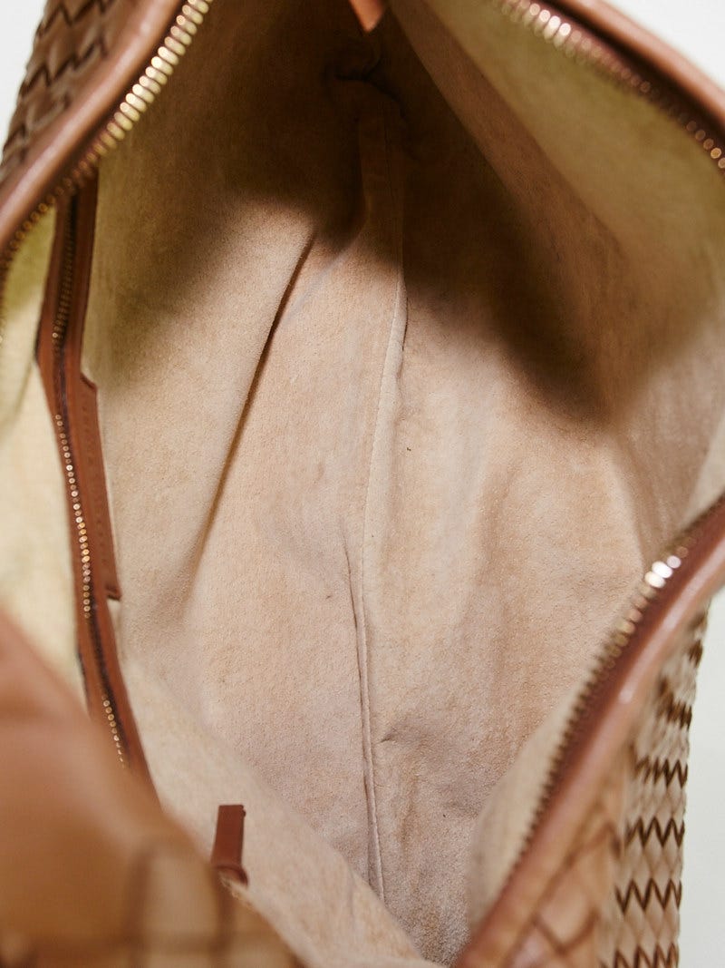 Bottega Veneta Noce Intrecciato Woven Nappa Leather Medium Veneta Hobo Bag  - Yoogi's Closet