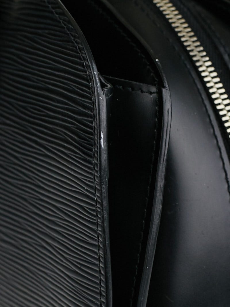 Louis Vuitton Black Epi Pont Neuf QJB0CKLRKB003