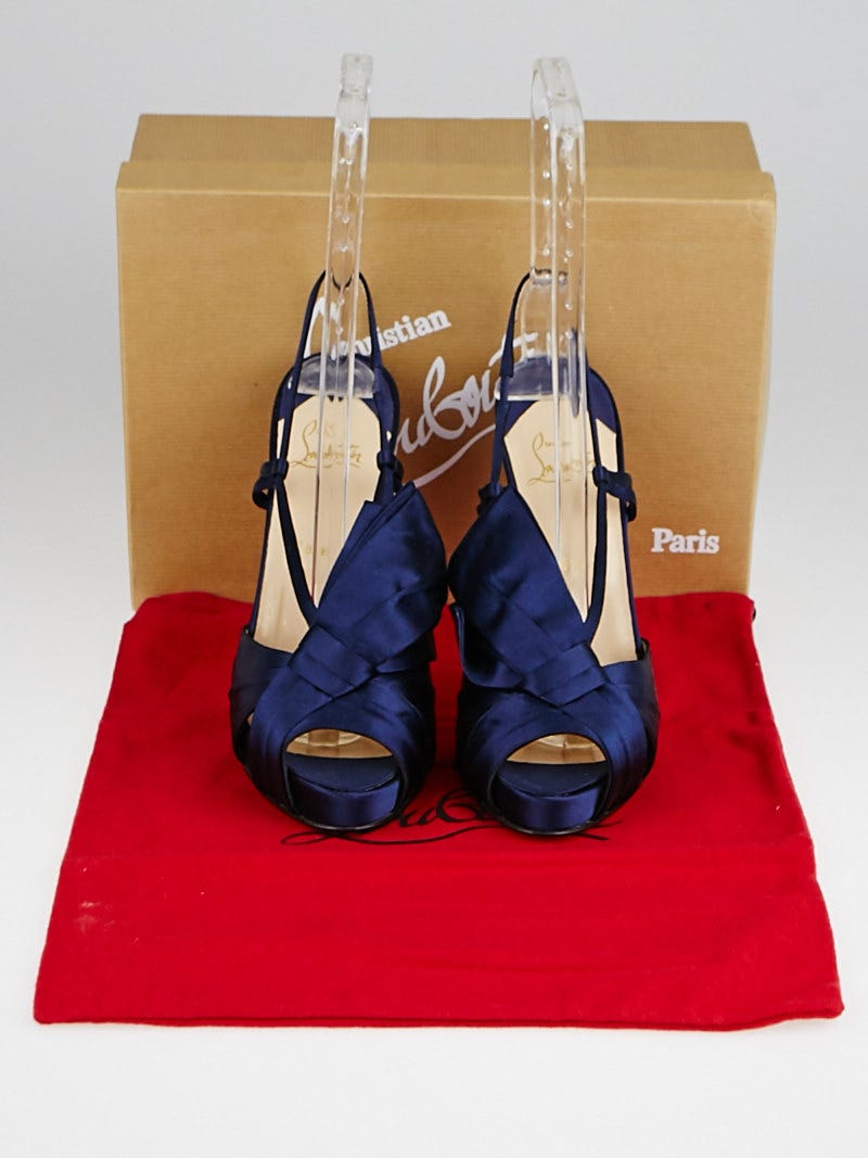 マカロンモカ色　Christian Louboutin リボン付きフラット　37 P00992585.jpg