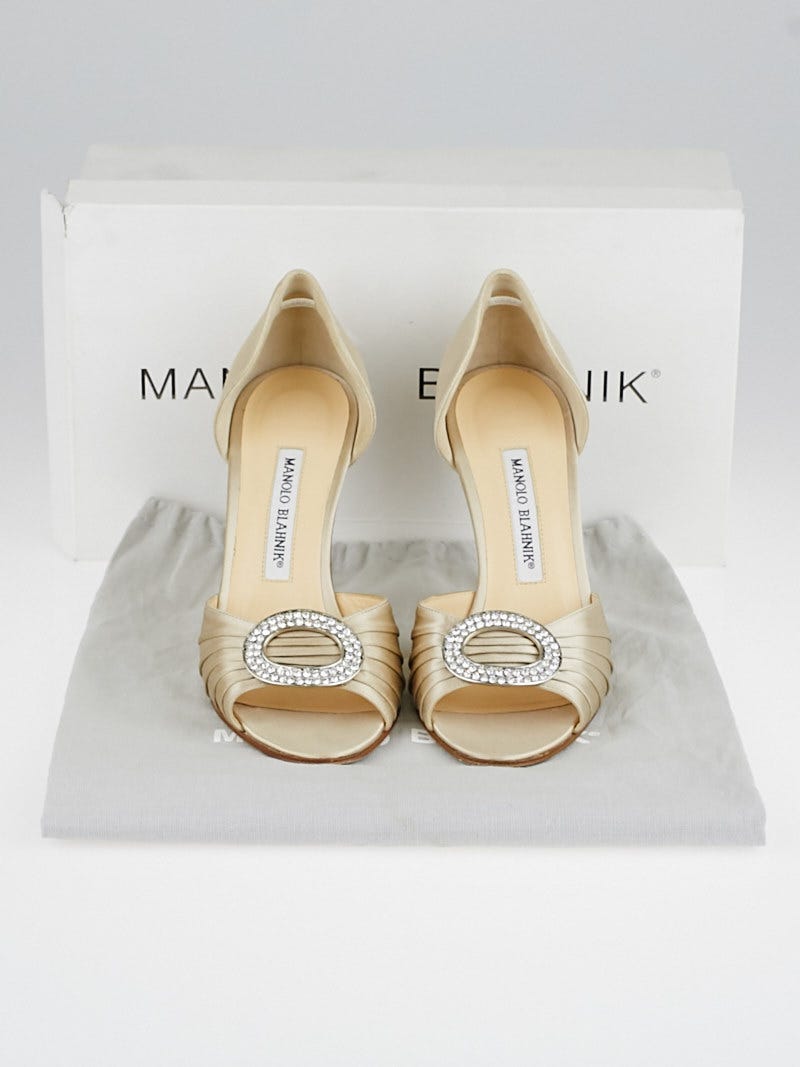 Manolo Blahnik Champagne Satin Sedaraby Crystal D'Orsay Manolo Blahnik Champagne Satin Sedaraby Crystal D'Orsay