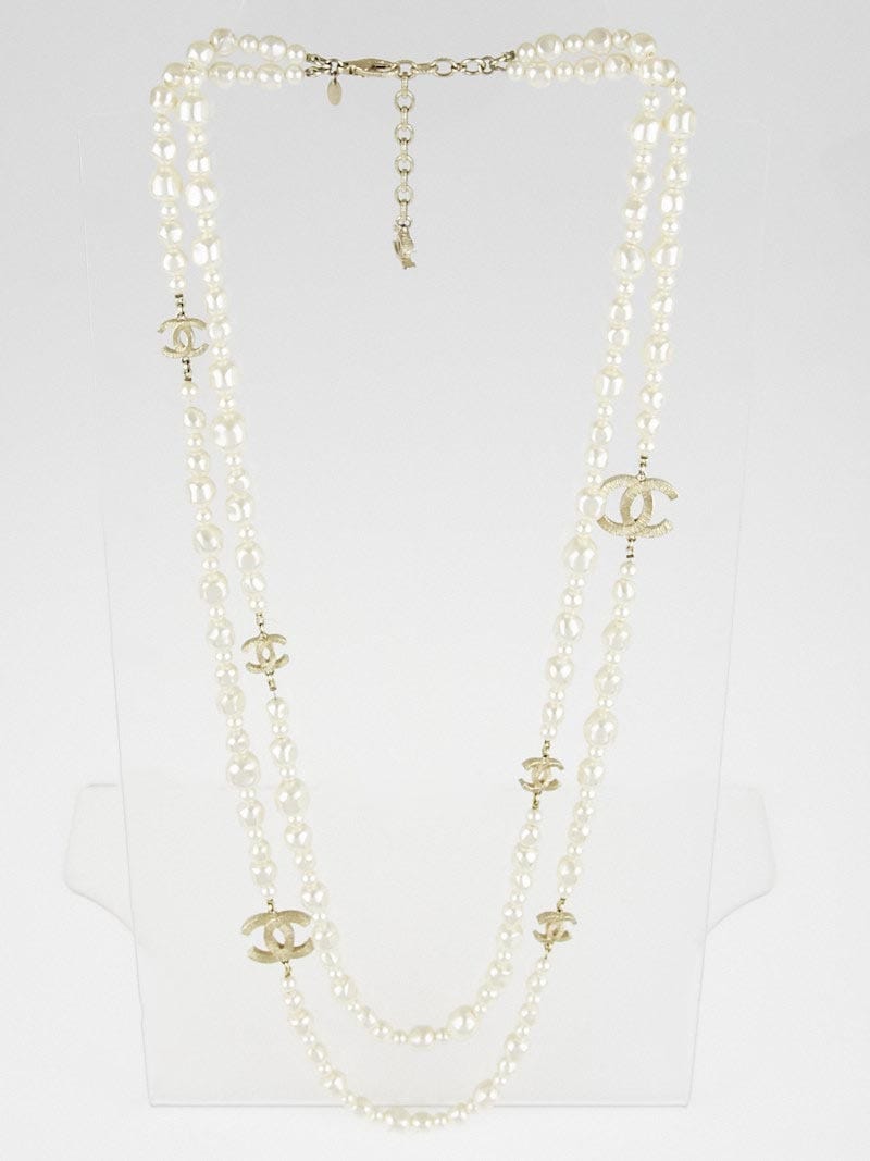 Long strand outlet chanel necklace