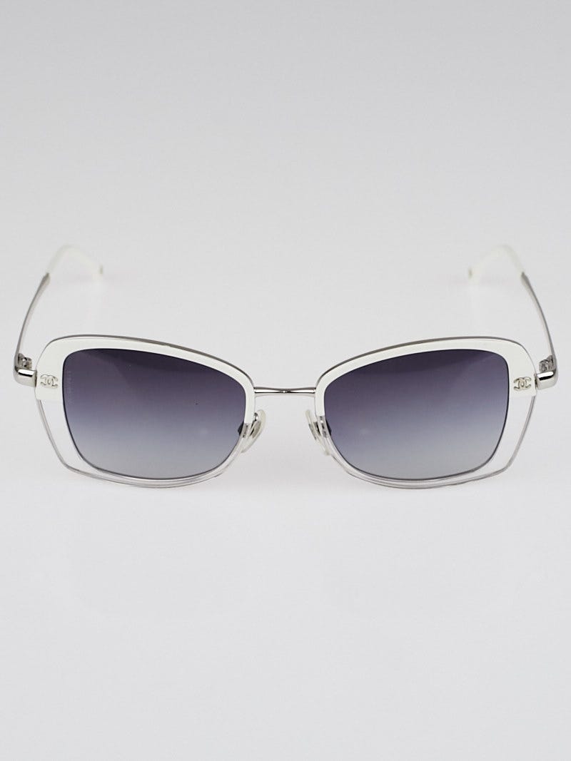 Chanel Silvertone Metal and Plastic Frame Square CC  display picture 1
