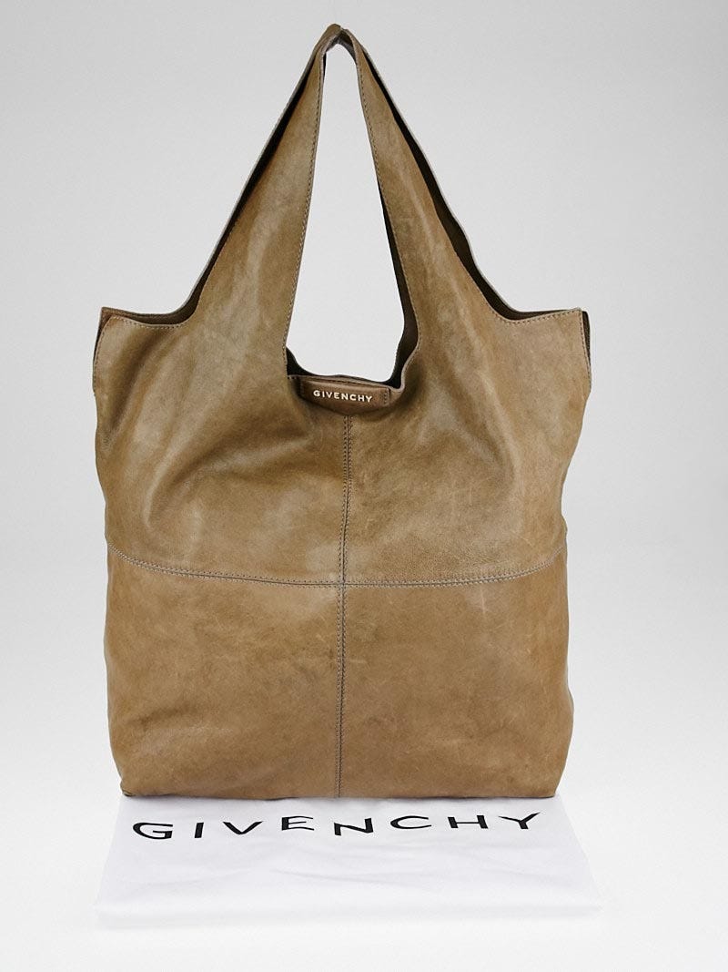 Givenchy george cheap v bag