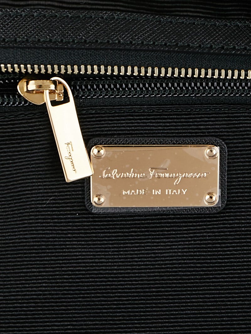 Salvatore Ferragamo Black Nylon Crossbody Bag | Yoogi's Closet Salvatore Ferragamo Black Nylon Crossbody Bag | Yoogi's Closet
