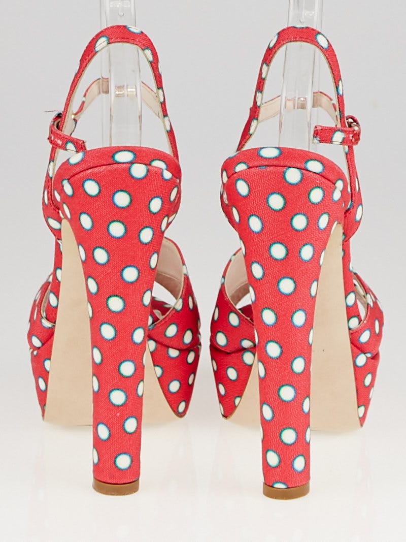 miu miu　白タグクロップドボトム　38size ak213 miu miu 白タグクロップドボトム 38size ak213 MIU MIU (ミュウ