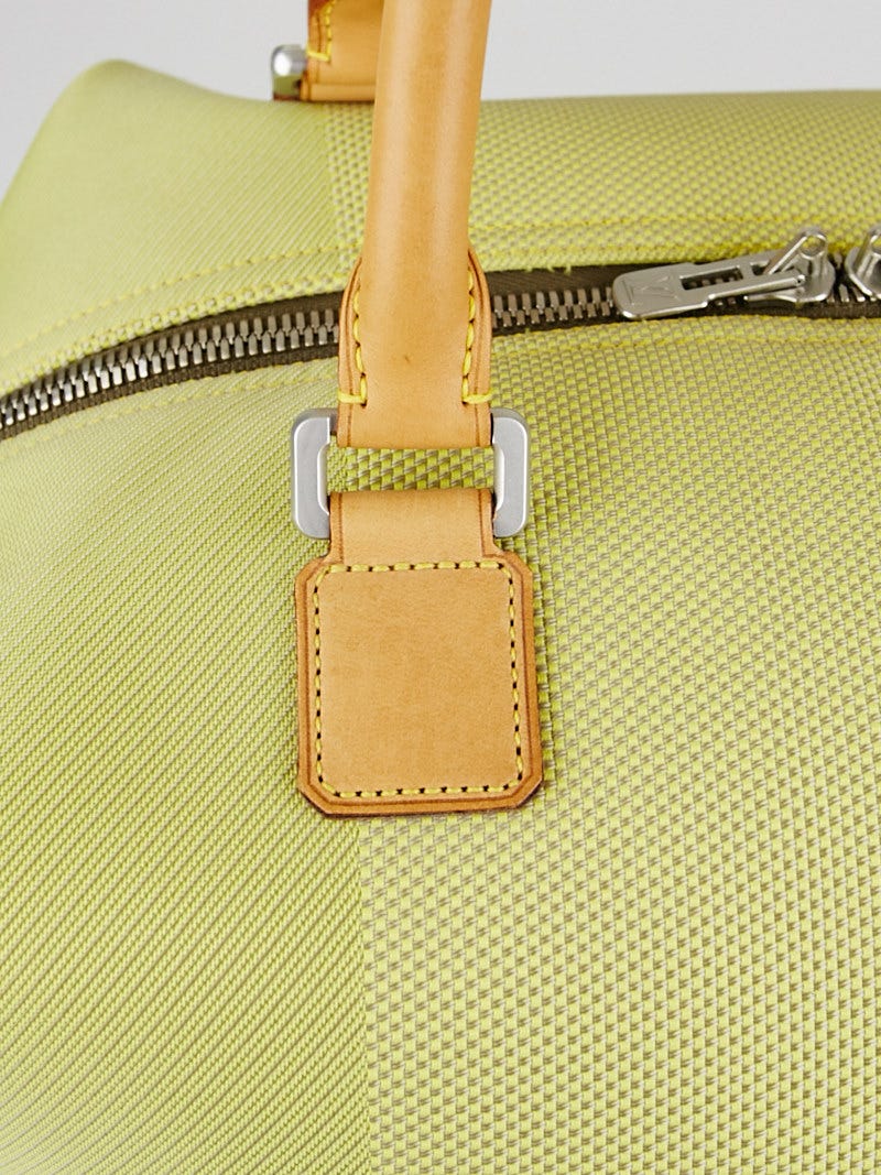 Louis Vuitton Limited Edition LV Cup Jaune Green Damier Geant Cube Duffle  For Sale at 1stDibs