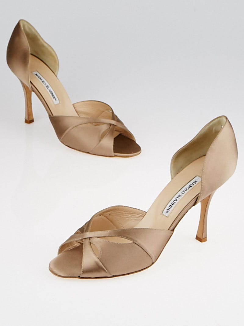 Nude manolo outlet blahnik