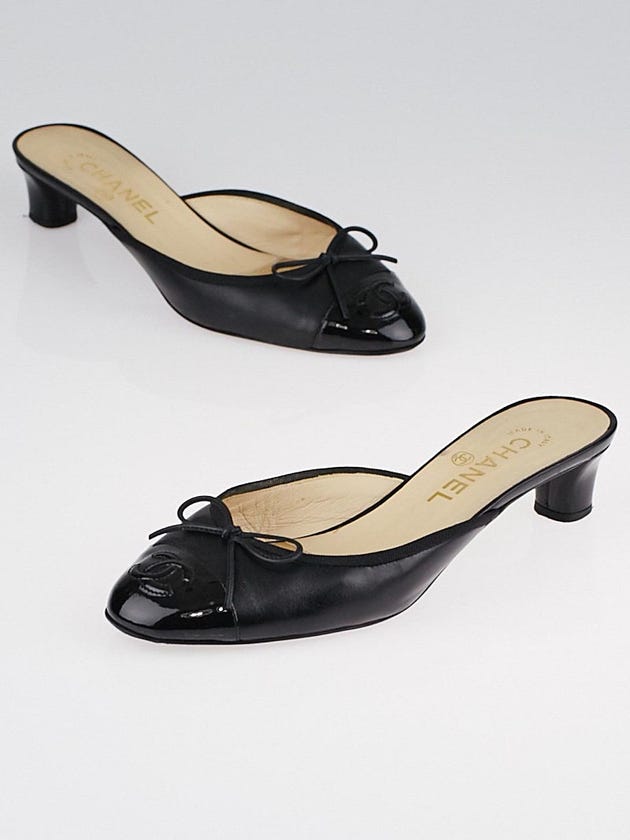 Chanel Black Leather CC Cap Toe Bow Mules Size 7.5/38