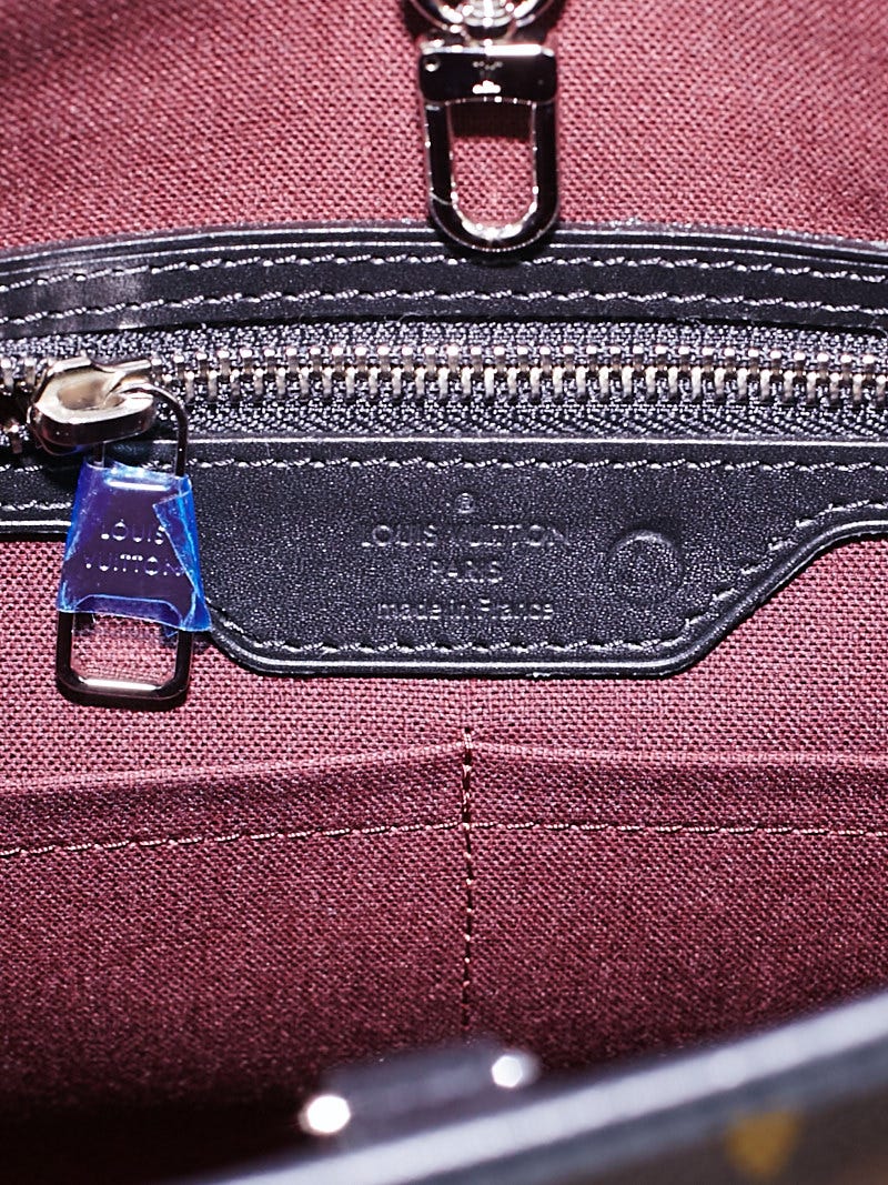 Louis Vuitton Monogram Drake Messenger Bag ○ Labellov ○ Buy and