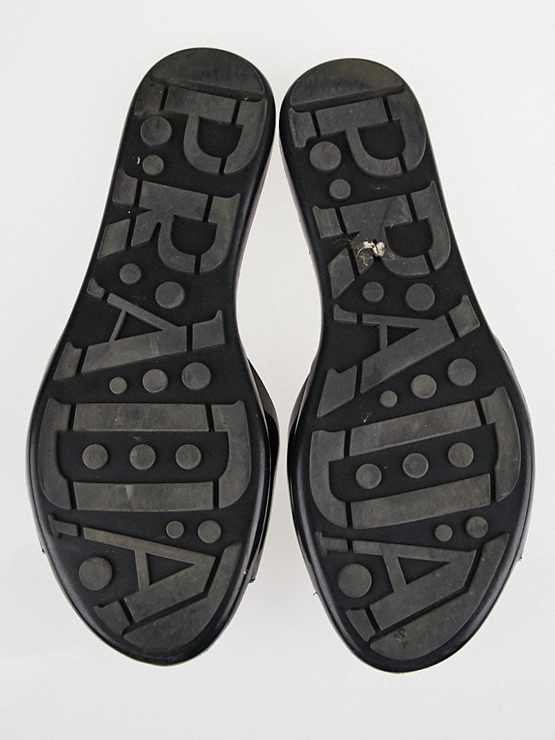 【予約受付中】 Black Prada Patent 7/37.5 Size Sandals Flat Slide Leather 靴