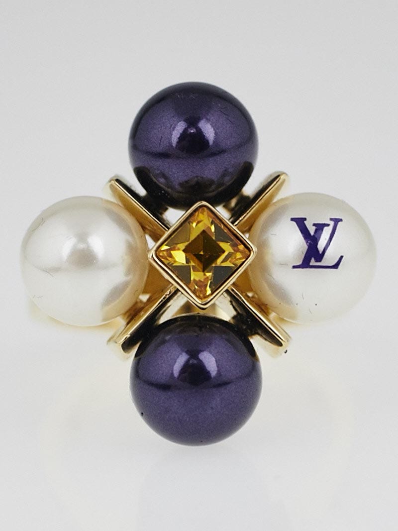 Louis Vuitton Pearl Cry Me a River Ring Size 8 - Yoogi's Closet