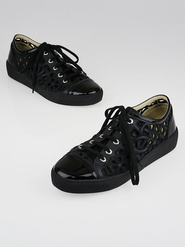 Chanel Black Laser-Cut Leather Camellia  Cap-Toe Sneakers Size 9/39.5 