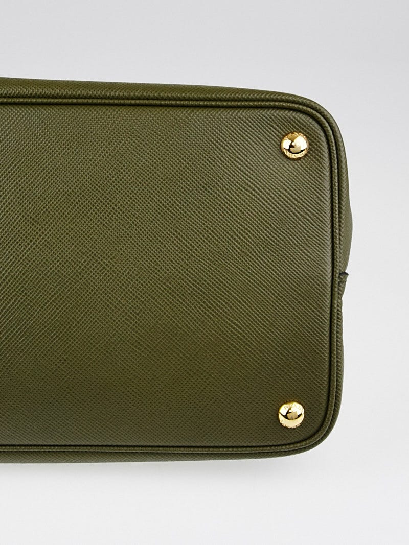PRADA とみーー出品 Prada Militare Saffiano Leather Double Handle Tote Bag B2756T