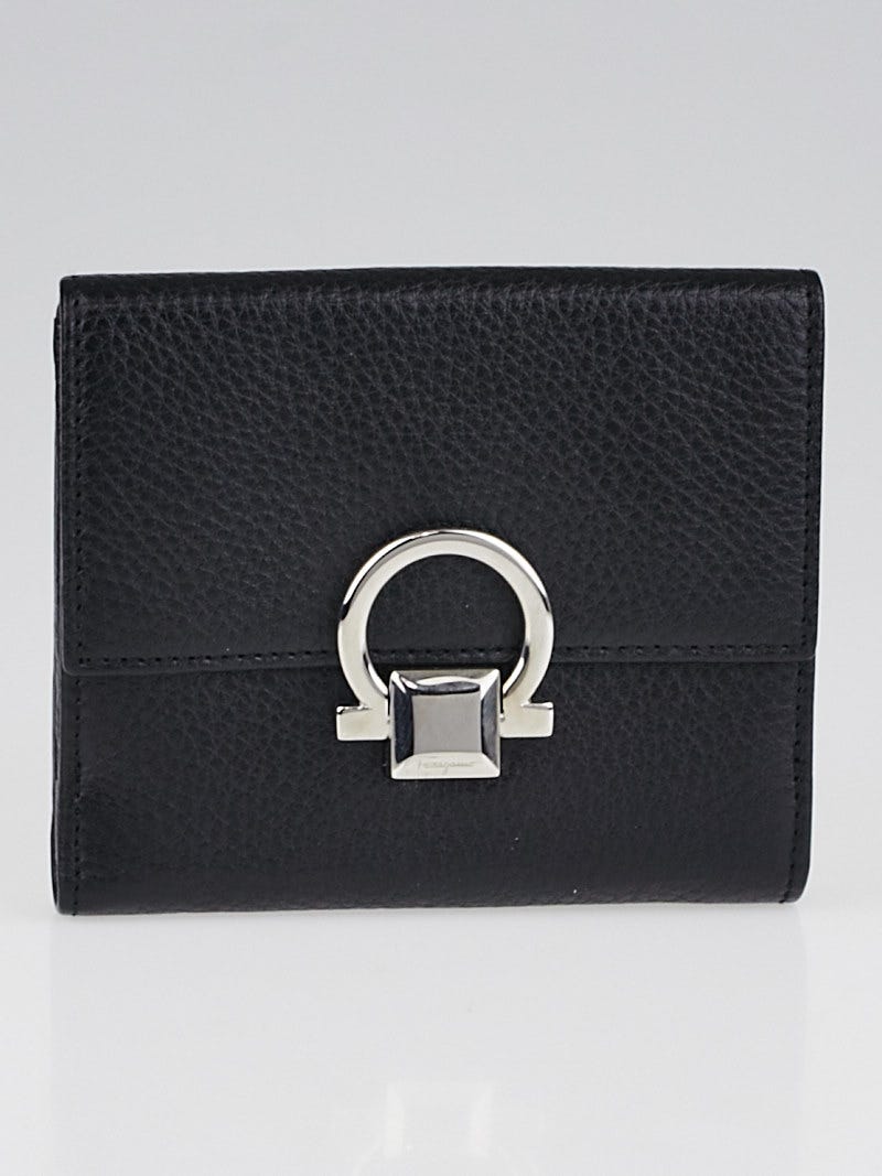 Salvatore ferragamo women s shop wallet sale