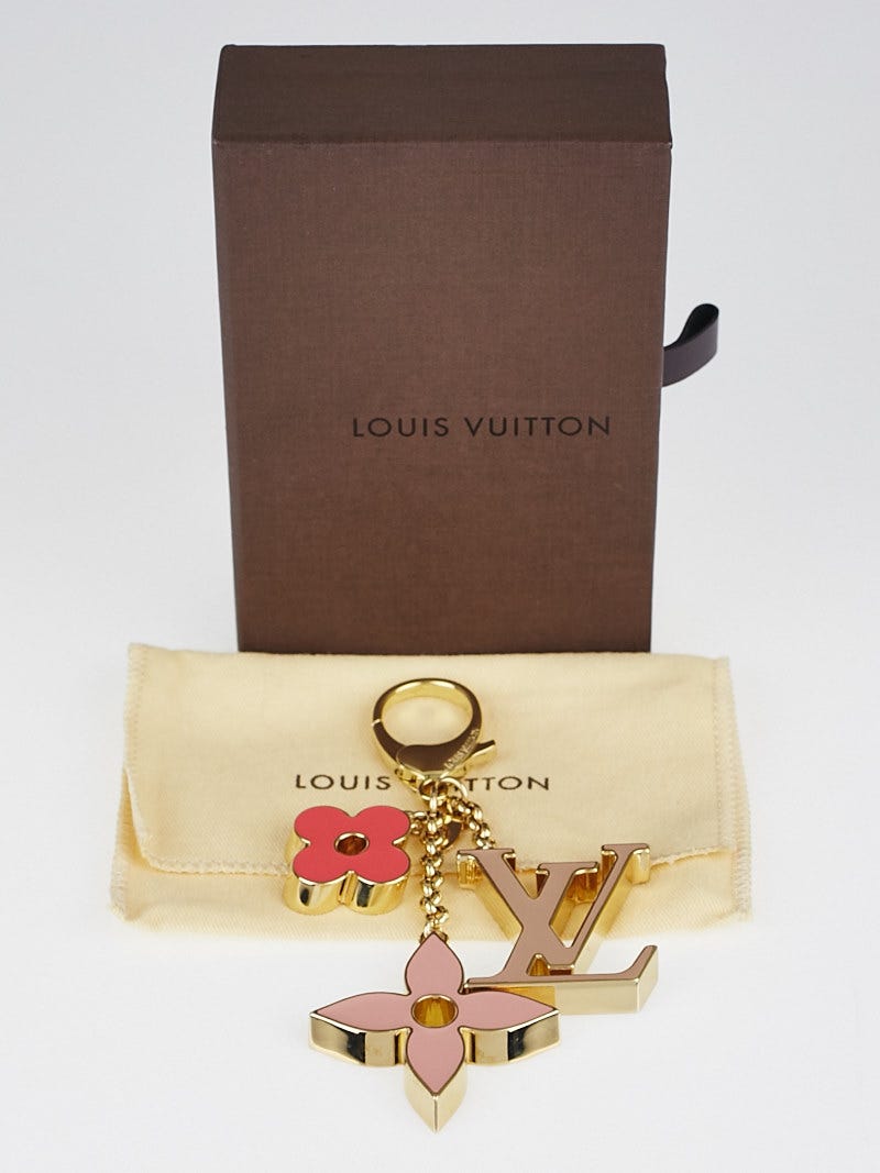 Louis Vuitton フラワーチャーム ピンク Louis Vuitton Pink Enamel and Metal Fleur de Monogram Key Ring and