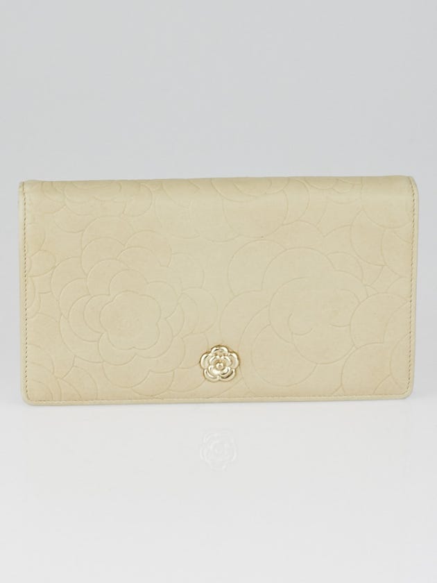 Chanel Taupe Camellia Embossed Lambskin Leather Yen Holder Wallet