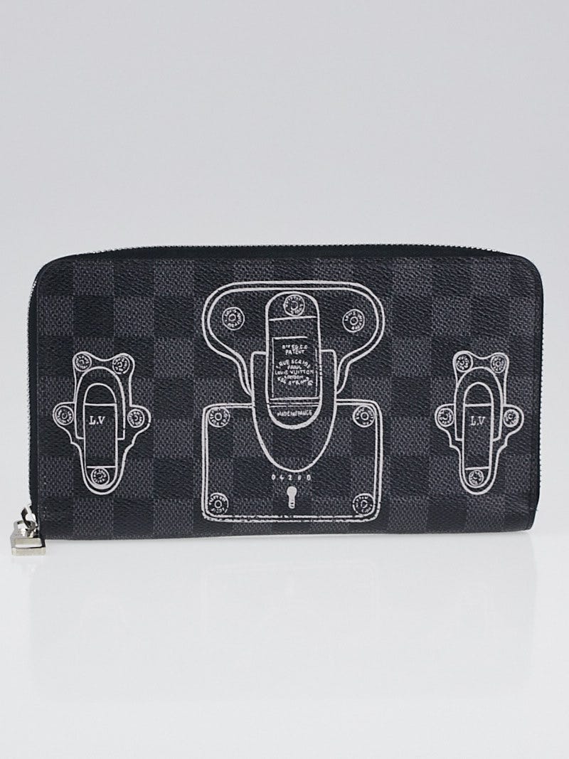 Louis Vuitton Damier Graphite Trunks and Locks Zippy Organizer