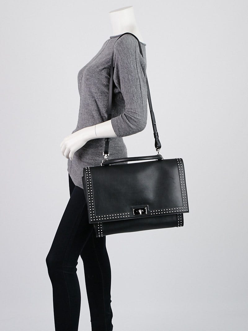 GIVENCHY SHARK ROCK TOOTH バッグ